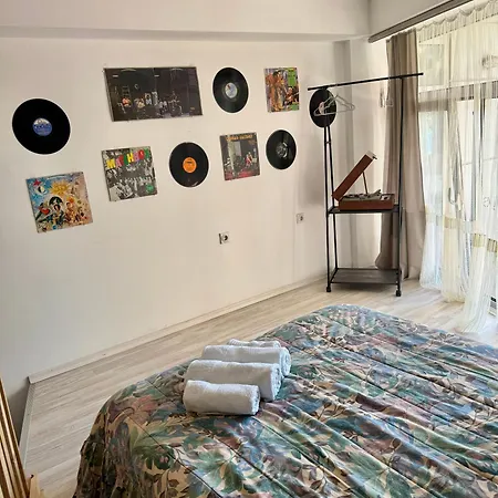 Cozy City Center Апартаменты