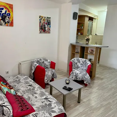 Апартаменты Cozy City Center